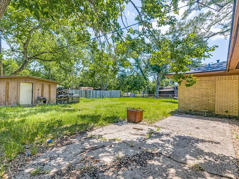 406 Vance St — Photo 19