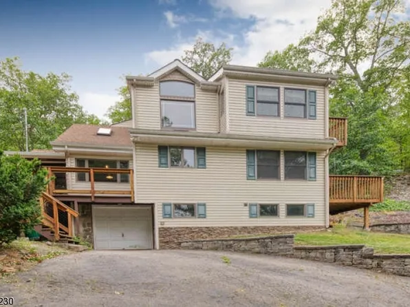 21 Glendale Rd, West Milford Twp., NJ 07421