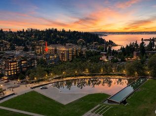 10045 NE 1st St APT 327, Bellevue, WA 98004