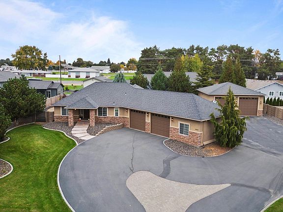 4th image of 8625 Whipple Dr