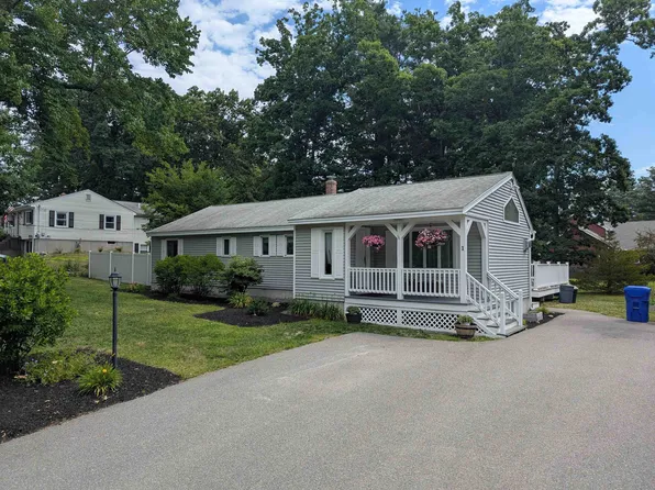 1 Greentrees Drive, Hudson, NH 03051