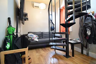 Rented by Safdie Realty Group