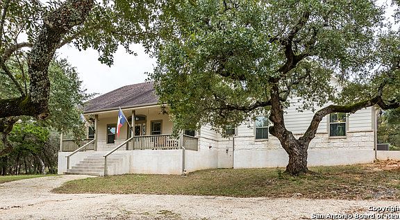 2nd image of 1621 Hilltop Oaks