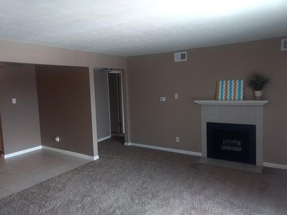 4th image of 7110 Van Dorn St #87