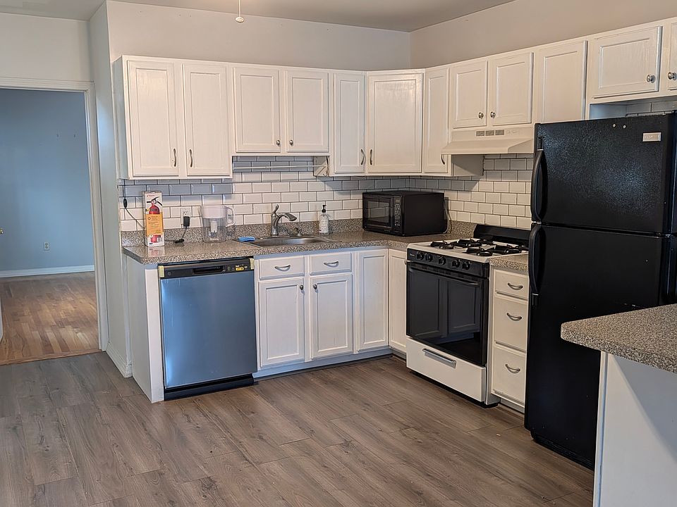 1st image of 111 Hancock Ave APT 1
