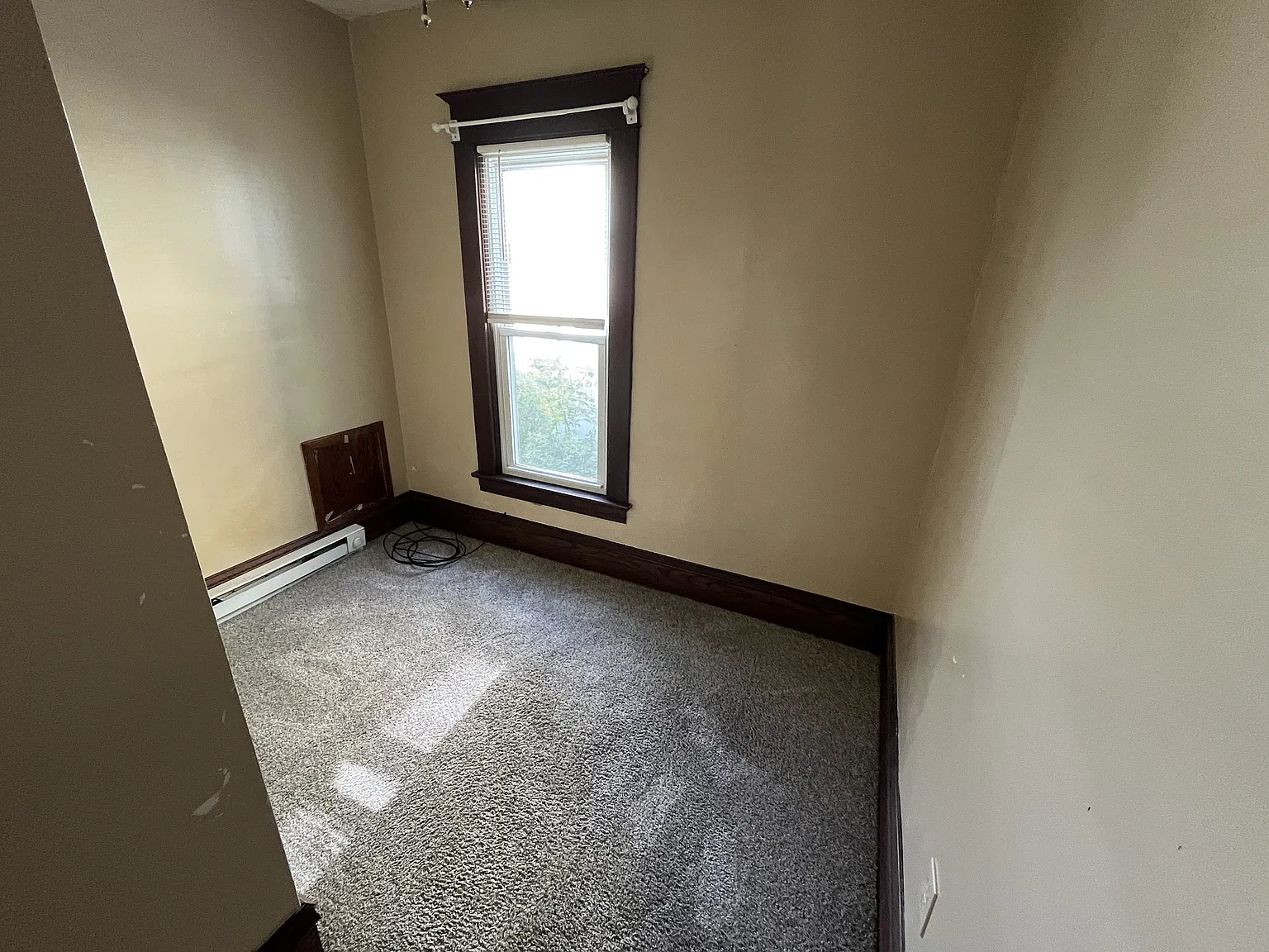 16 Tew Street - 1 — Photo 4