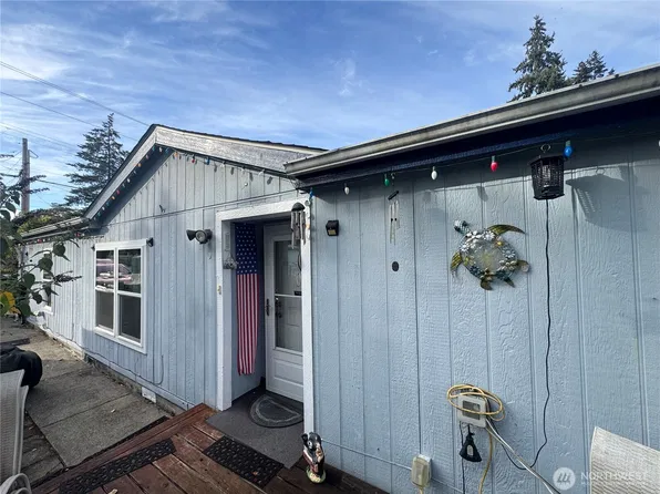 11415 Holden Road SW, Lakewood, WA 98498