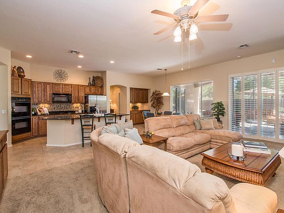2nd image of 865 E San Carlos Way