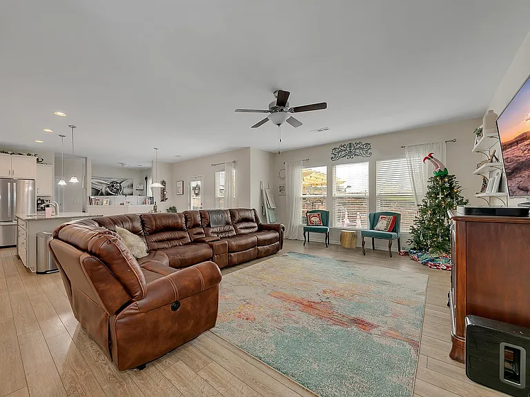 441 Timberleaf Rd — Photo 7