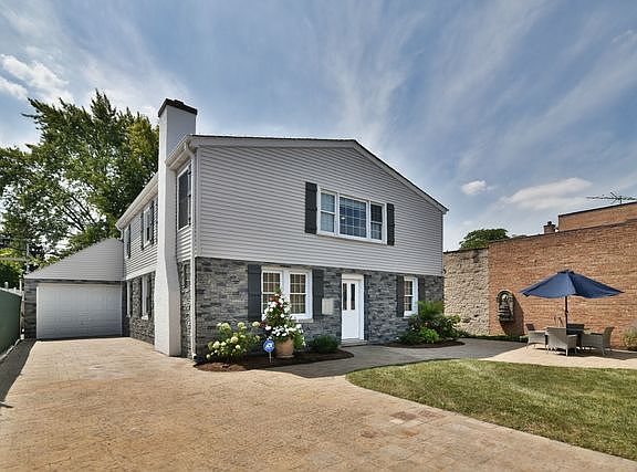 2nd image of 8211 W Grand Ave #1