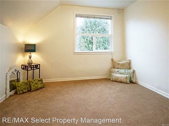 5th image of 4017 Yakima Ave #4019-4019B
