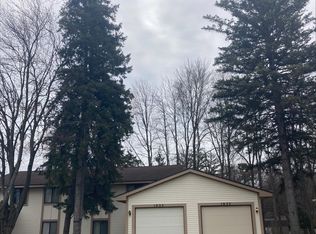 1037 Leroux Rd #8, Muskegon, MI 49441