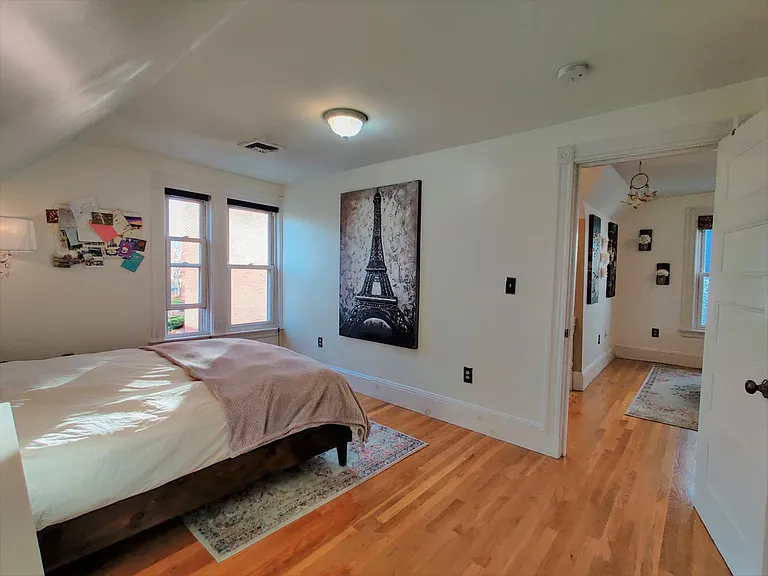 14 Edison Grn #3 — Photo 15