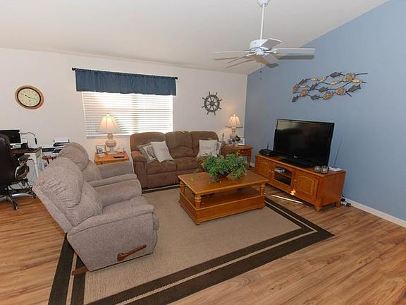 3rd image of 2115 Kerwood Loop