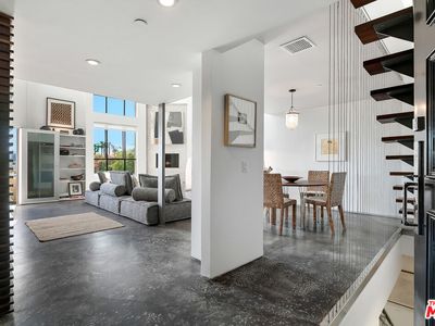 720 Huntley Dr APT 207, West Hollywood, CA, 90069