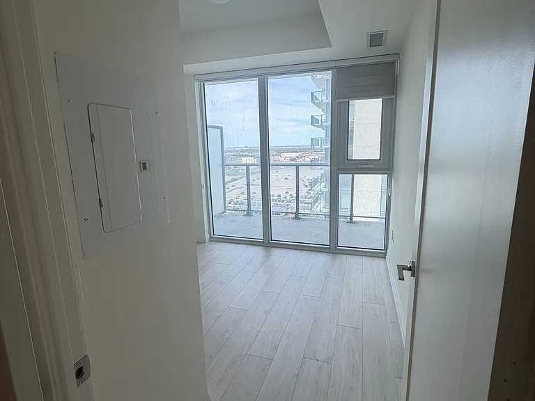 8960 Jane St #1201 — Photo 13