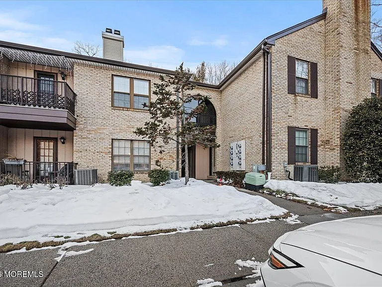 203 Wellington Pl — Photo 27