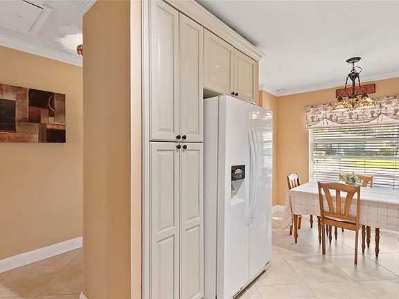 5th image of 8729 Chevy Chase Drive #145