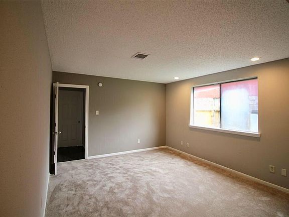5th image of 15830 Alger Dr