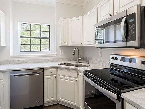 3rd image of 3405 Binkley Ave APT C