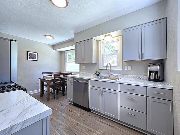4th image of 3215 W Oriole DRIVE