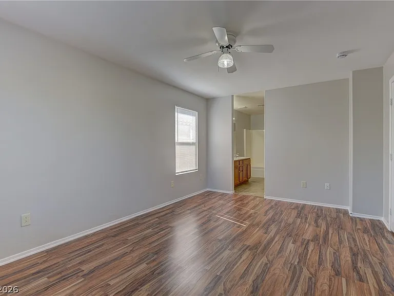 10753 Pipers Cove Ln — Photo 14