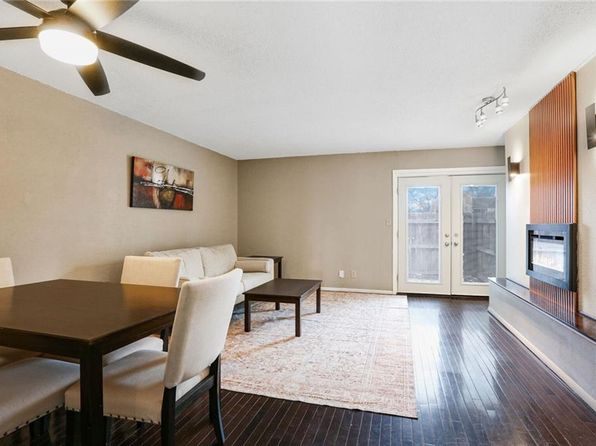 1744 E 97th St, Kansas City, MO 64131