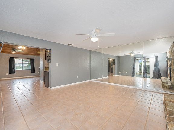 5th image of 696 Las Palmas Way