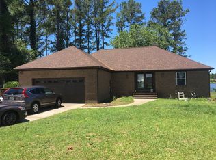 906 Williams Rd, New Bern, NC 28562