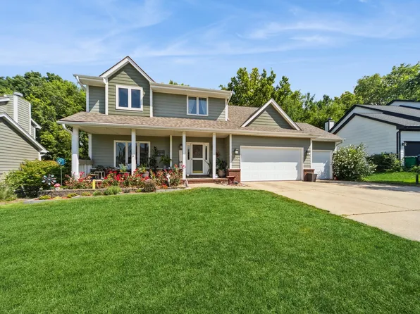 9121 Iltis Dr, Urbandale, IA 50322