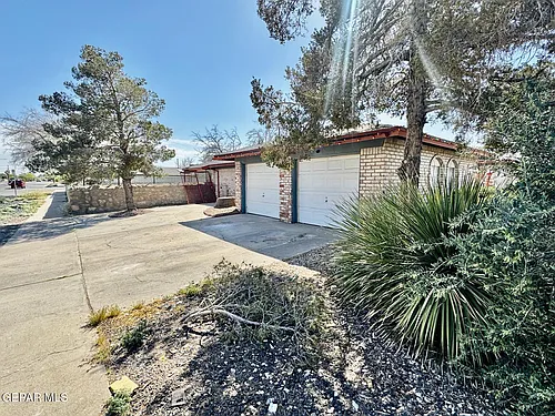 8636 Mettler Dr Photo 1