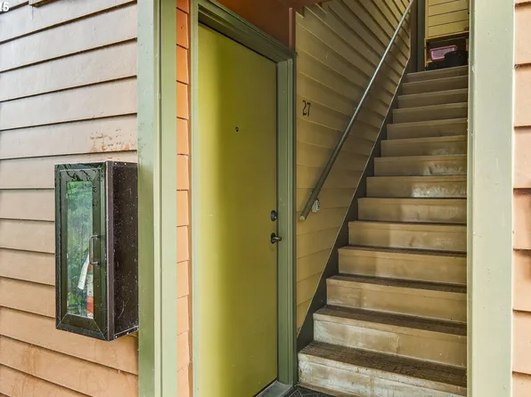 4653 NE Killingsworth St Unit 27, Portland, OR 97218