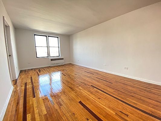 4th image of 5835 Granger St APT 7K