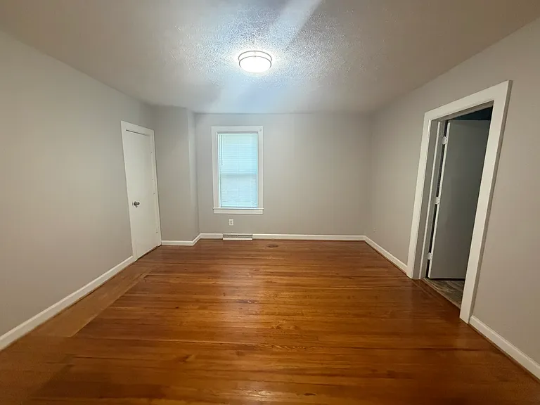 801 Lawsonville Ave — Photo 9