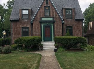 84 Ivyhurst Rd, Amherst, NY 14226