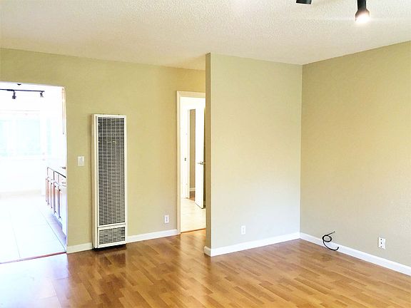 3rd image of 5678 Via Monte Dr APT 3