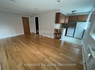 5820 N Sheridan Rd APT 103, Chicago, IL 60660