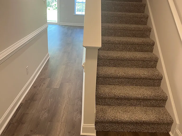 144 Stafford Loop — Photo 2