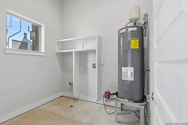 1817 N Saint Marys St #301 — Photo 26