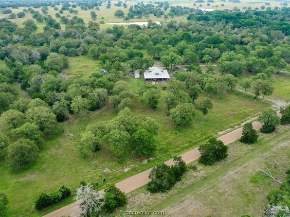 7230 Mach Rd, Oquinn, TX 78945