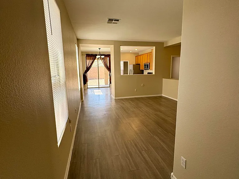 17021 W Rimrock St — Photo 3
