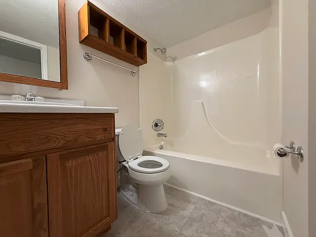 81 Lemans Ct — Photo 15