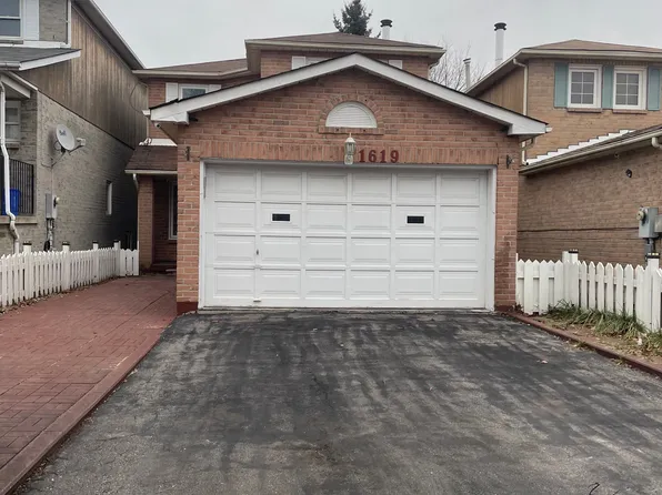 1619 Marshcourt Dr, Pickering, ON L1V 6G8
