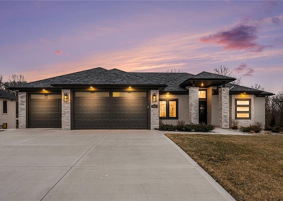 1st image of 8689 NE Shoal Creek Valley Dr