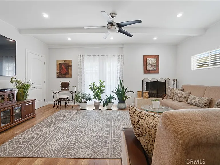 6139 Jamieson Ave — Photo 24