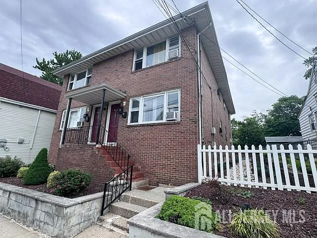 760 Mary St #B — Photo 10