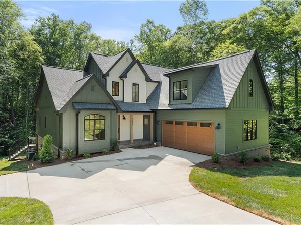 9652 Lissara Camp Ct, Lewisville, NC 27023