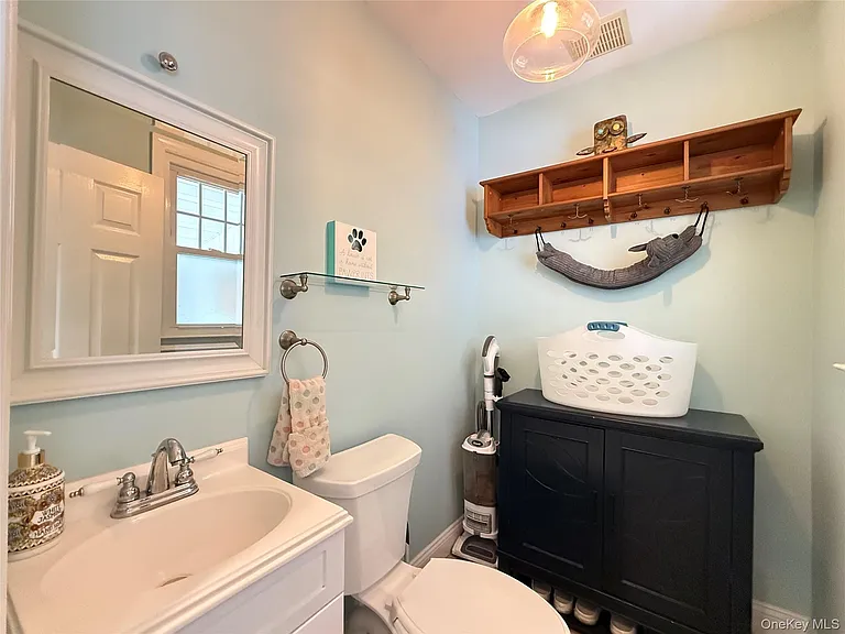 31 Jacobson Ave — Photo 11