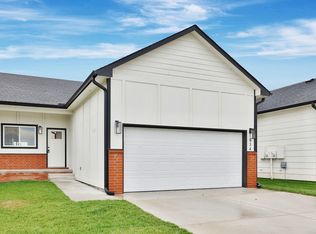 934 N Bayshore Dr, Wichita, KS 67212