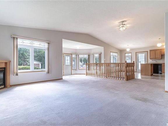 5th image of 802 2nd Ave NW Unit 7
